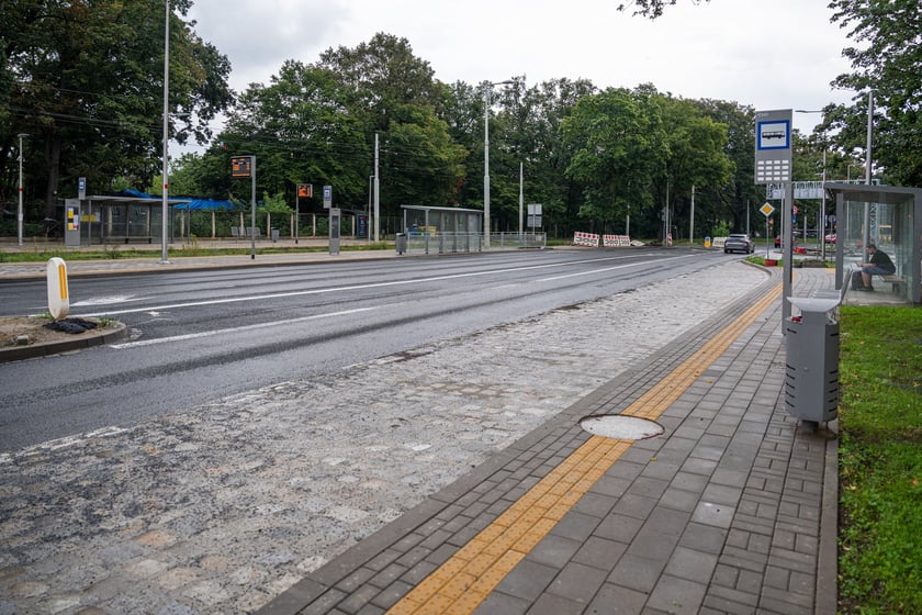 Skrzyżowanie alei Wielkiej Wyspy z ulicą Mickiewicza i aleją Paderewskiego